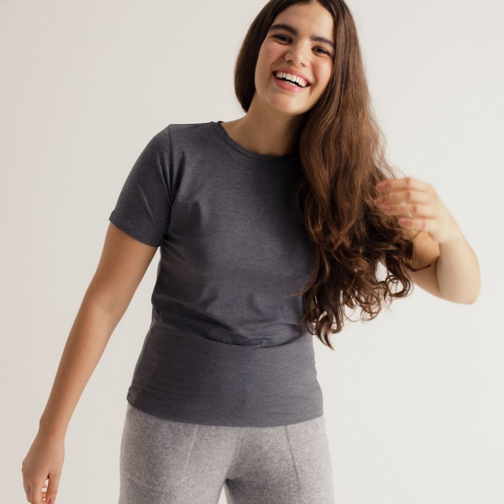 Women's essential tee: anti-sweat and anti-odor | Insider Store ...